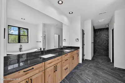 Property 26-8009 - Photo 27