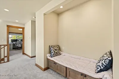 Property 26-10133 - Photo 43