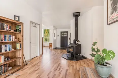 Property 26-10063 - Photo 6