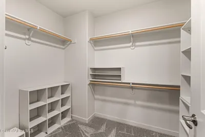 Property 26-10490 - Photo 15