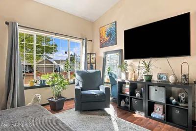 Property 26-10041 - Photo 5