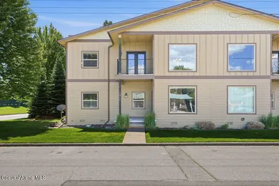Property 26-8768 - Photo 2