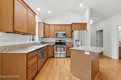 Property 26-10225 - Photo 16