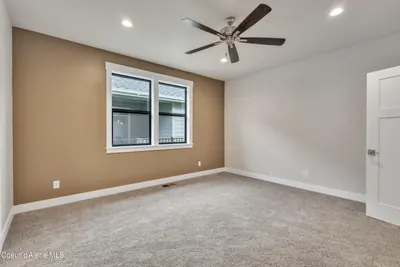 Property 26-8279 - Photo 18