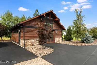 Property 26-9225 - Photo 51
