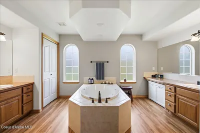 Property 26-8683 - Photo 25