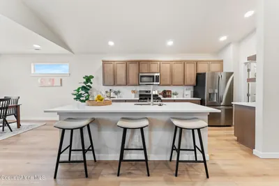 Property 26-8299 - Photo 3