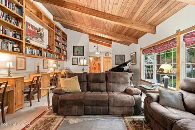 Property 26-9815 - Photo 6