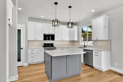 Property 25-11242 - Photo 13