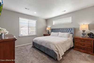 Property 26-10446 - Photo 18
