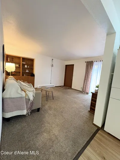 Property 26-10614 - Photo 2