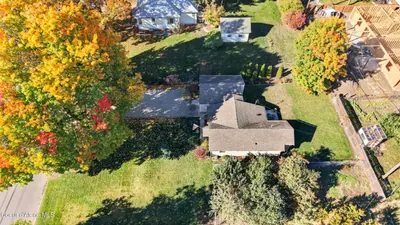 Property 26-10477 - Photo 27