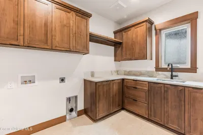 Property 26-9348 - Photo 38