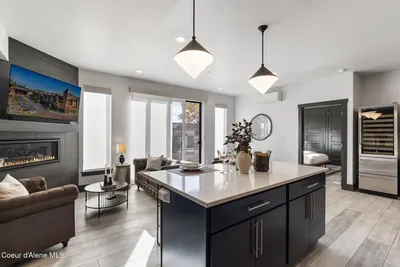 Property 26-10390 - Photo 13