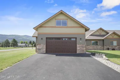 Property 26-9425 - Photo 2