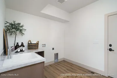 Property 26-10188 - Photo 17