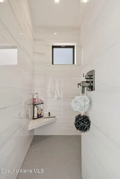 Property 26-7895 - Photo 40