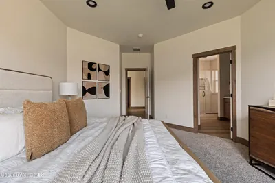 Property 26-10610 - Photo 22