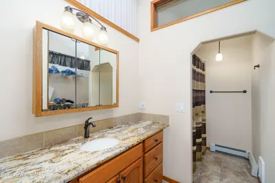Property 26-10065 - Photo 19