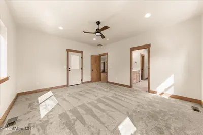 Property 26-9301 - Photo 31