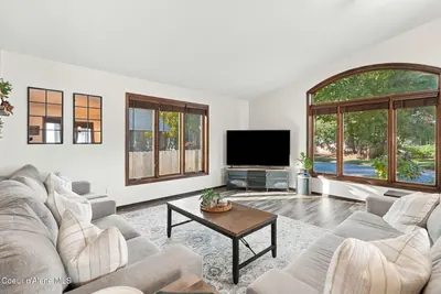 Property 26-10084 - Photo 9