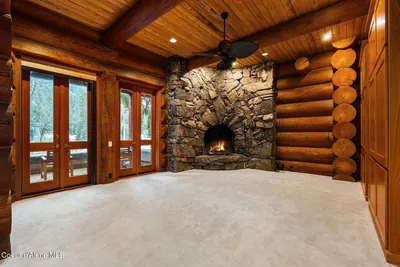Property 26-7915 - Photo 38
