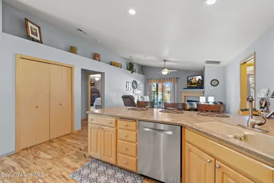 Property 26-10340 - Photo 34