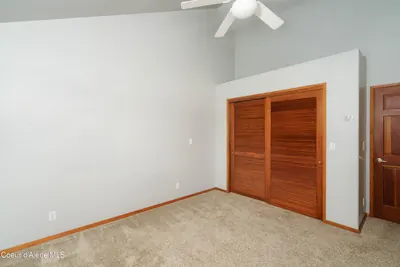 Property 26-10065 - Photo 23