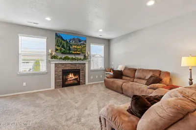 Property 26-10446 - Photo 17