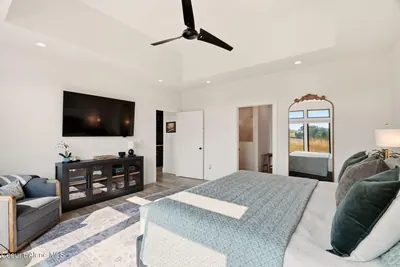 Property 26-8168 - Photo 34