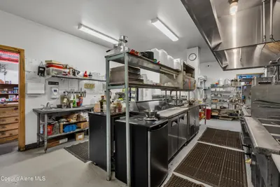 Property 26-9917 - Photo 26