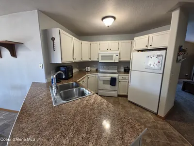 Property 26-7749 - Photo 3