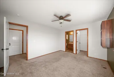 Property 26-10232 - Photo 11