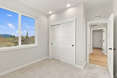 Property 26-10338 - Photo 35