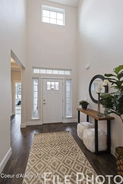 Property 25-11240 - Photo 2