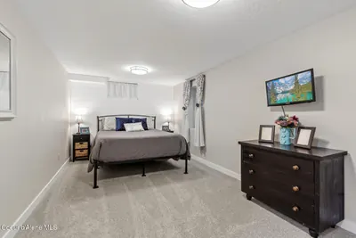 Property 26-10565 - Photo 21