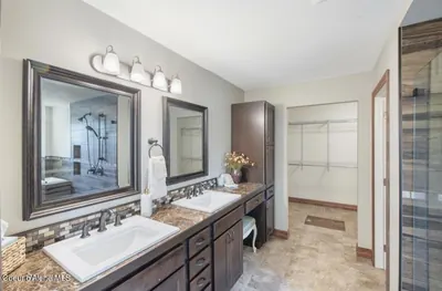 Property 26-8781 - Photo 41