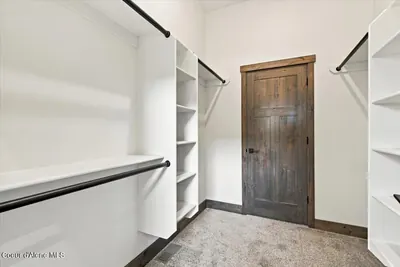 Property 26-10586 - Photo 19