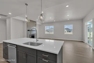 Property 26-8833 - Photo 2