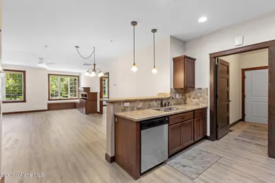 Property 26-10241 - Photo 12