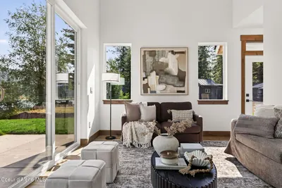 Property 26-8413 - Photo 13