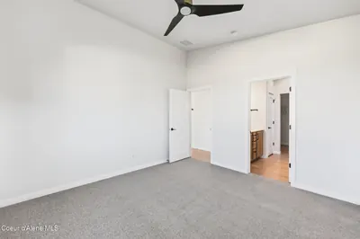 Property 26-9867 - Photo 25