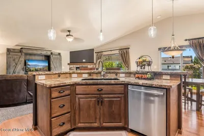 Property 26-9509 - Photo 27