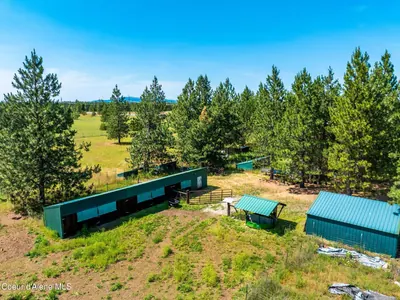 Property 26-7760 - Photo 96