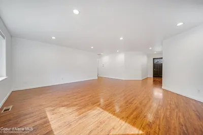 Property 26-9570 - Photo 12