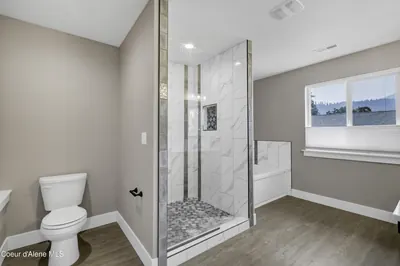 Property 26-8411 - Photo 42