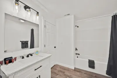 Property 25-11155 - Photo 21