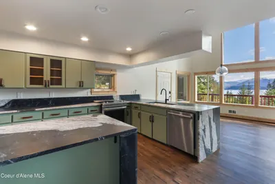 Property 26-3935 - Photo 10