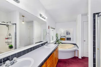 Property 26-8475 - Photo 19