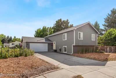Property 26-6928 - Photo 1